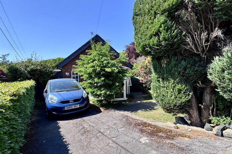 Dinting Road, Glossop, SK13