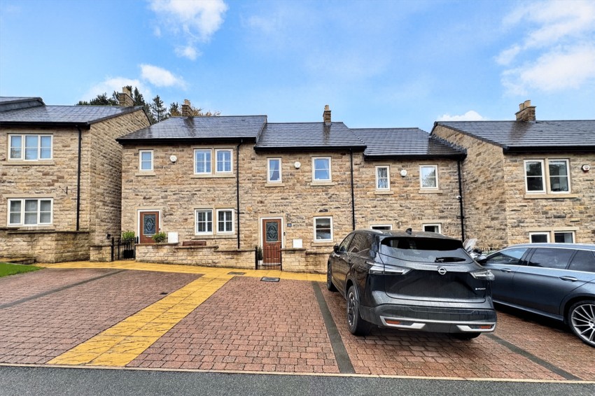 Images for Mossy Lea Drive, Glossop, SK13