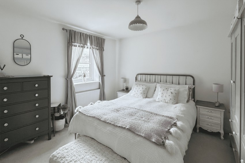 Images for Mossy Lea Drive, Glossop, SK13