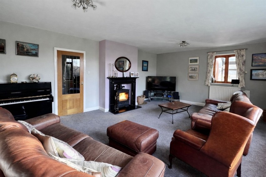 Images for Haywards Close, Glossop, SK13