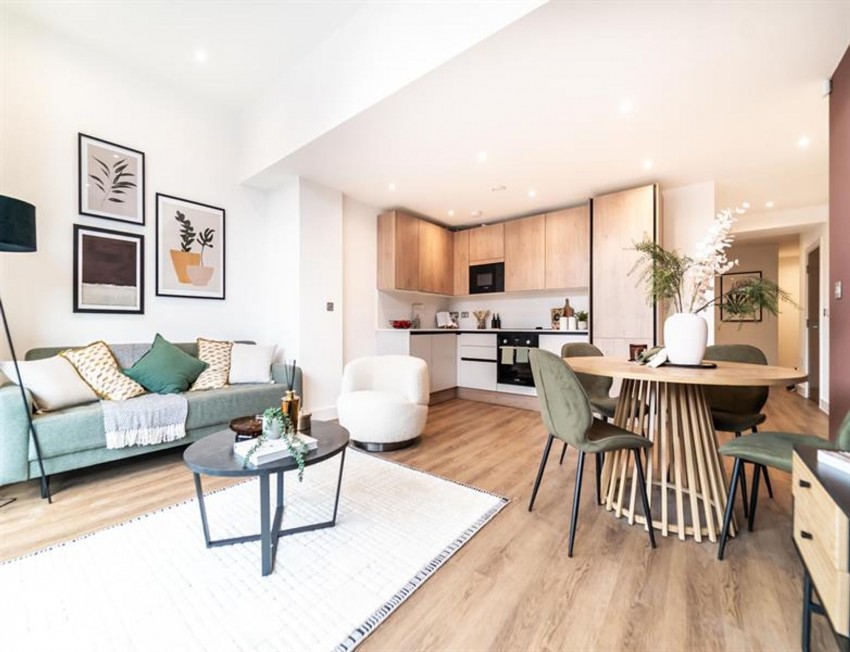 Images for 126-150 Washway Road, Cheshire, M33