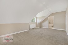 Images for Moss Lane, Sale, M33