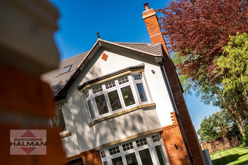 Images for Moss Lane, Sale, M33