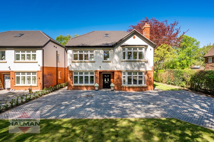 Images for Moss Lane, Sale, M33