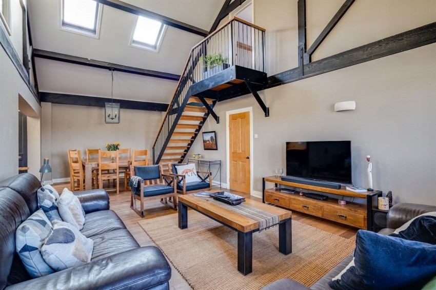 Images for Barnhill, Broxton, CH3