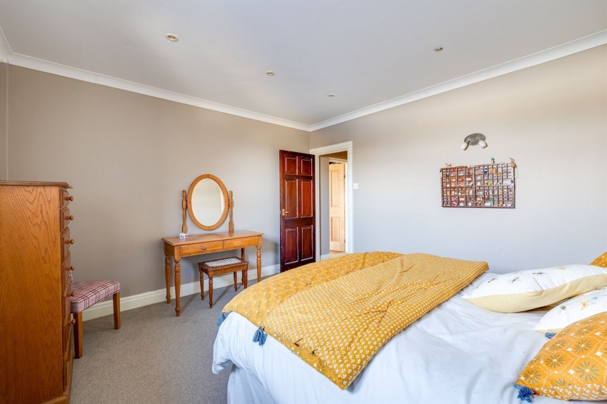 Images for Barnhill, Broxton, CH3