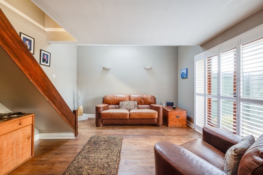 Images for Barnhill, Broxton, CH3