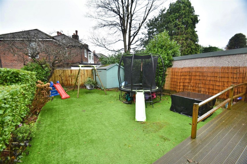 Images for Rydal Avenue, Sale, M33