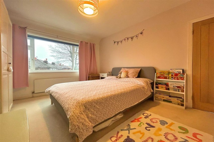 Images for Rydal Avenue, Sale, M33