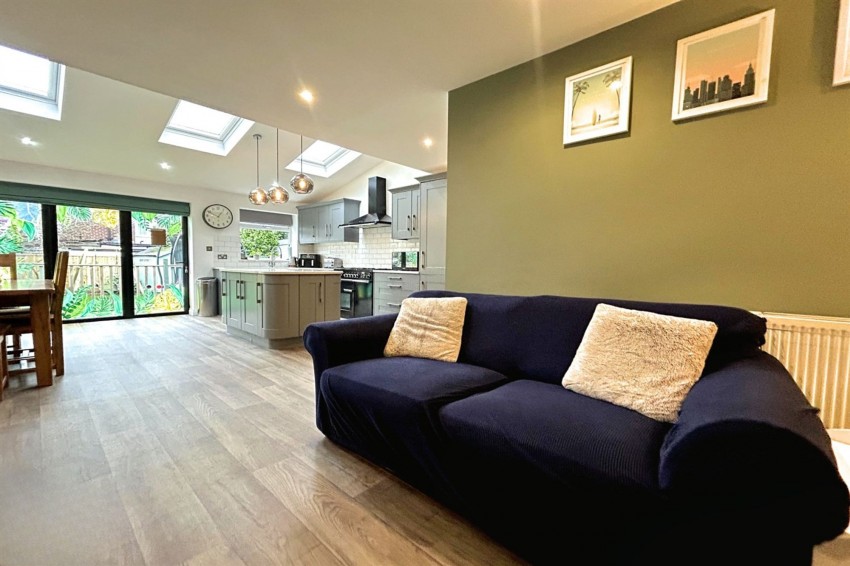 Images for Rydal Avenue, Sale, M33