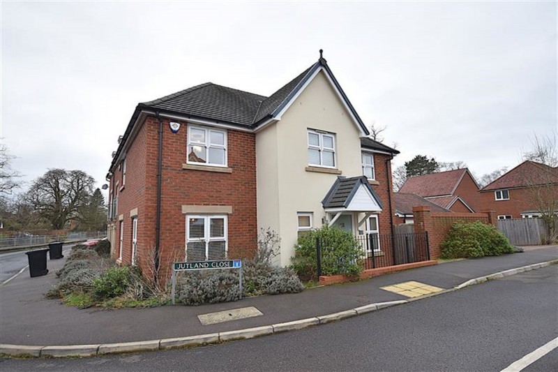 Jutland Close, Macclesfield, SK11