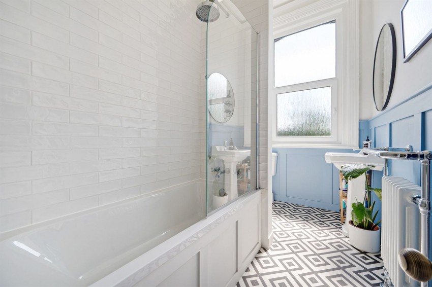 Images for Ashlands, Glenroy, M33