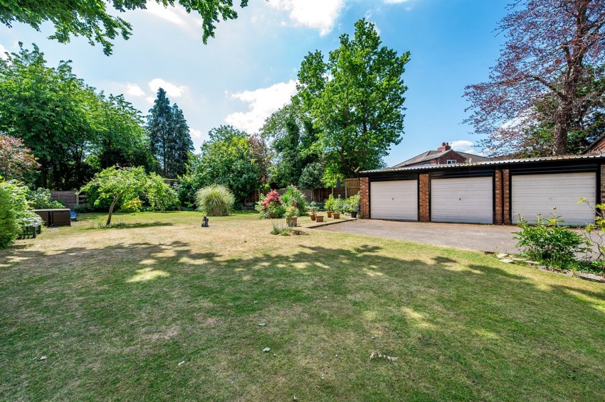 Images for Ashlands, Glenroy, M33