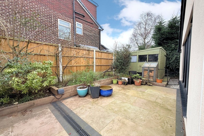 Images for Kilvert Drive, Sale, M33