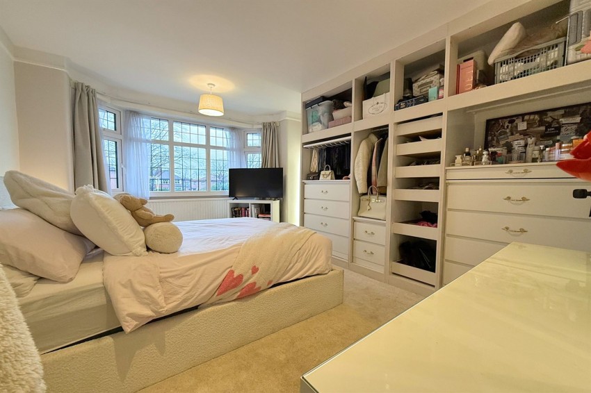 Images for Kilvert Drive, Sale, M33