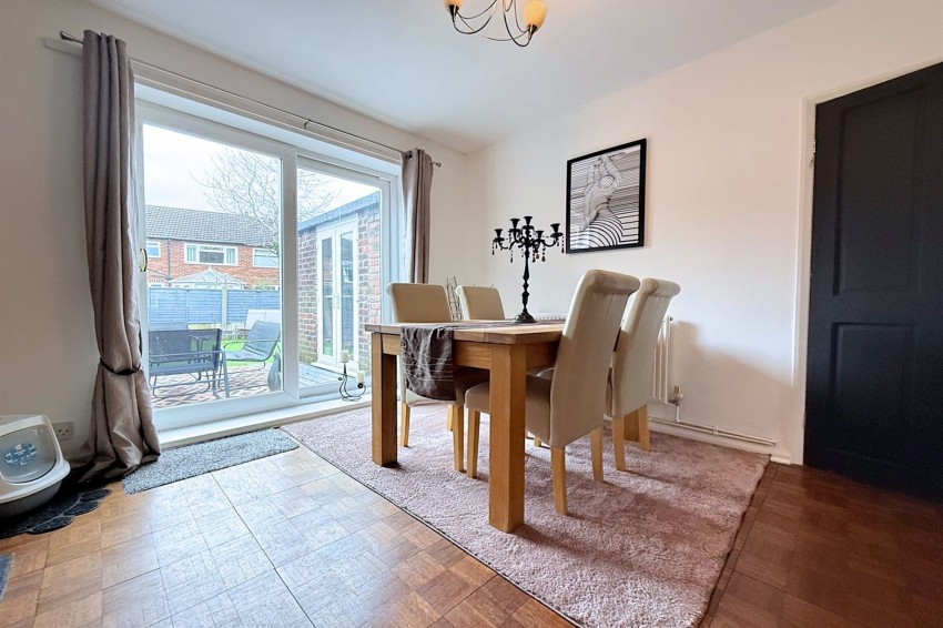 Images for Peover Avenue, Sale, M33