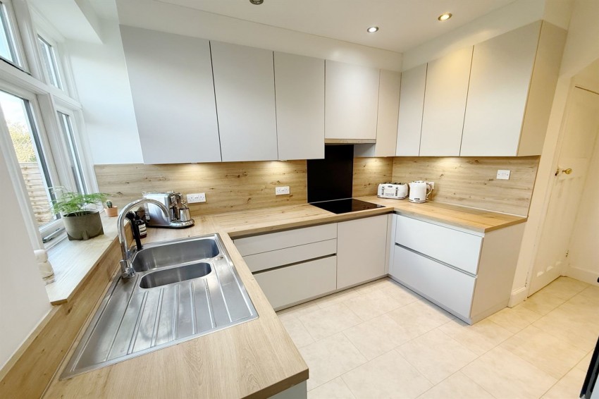 Images for Moss Lane, Bramhall, SK7