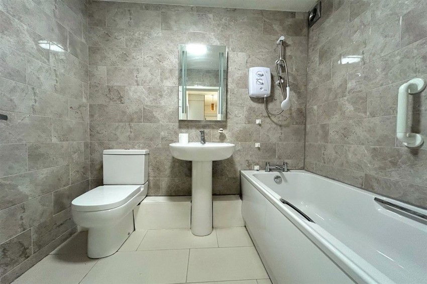 Images for York Avenue, York House York Avenue, M33