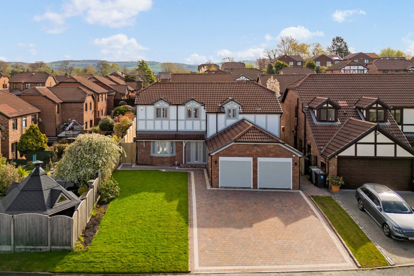 Images for Barnside Way, Macclesfield, SK10