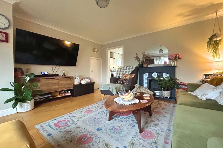 Images for Larchwood Close, Sale, M33