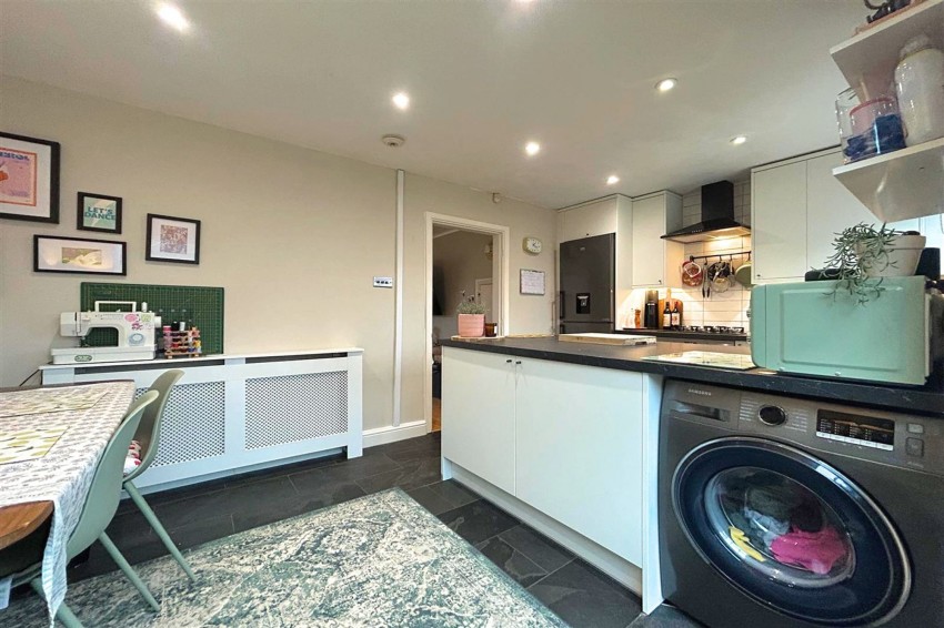 Images for Larchwood Close, Sale, M33