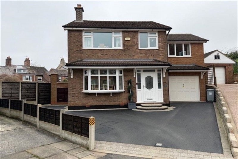 Pine Close, Macclesfield, SK10