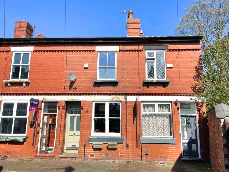 Edward Street, Sale, M33
