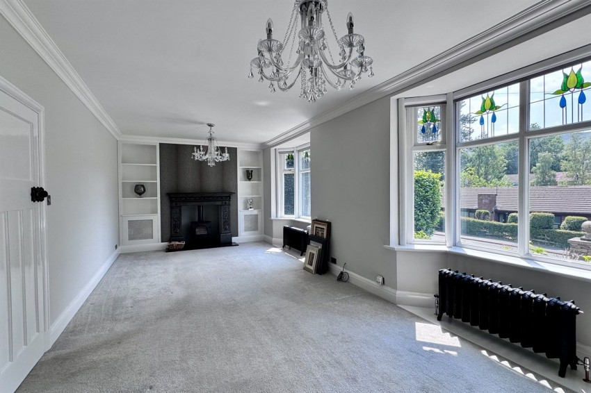 Images for Primrose Crescent, Glossop, SK13