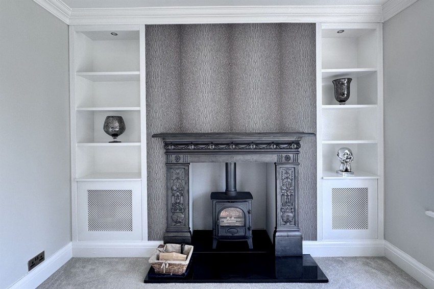 Images for Primrose Crescent, Glossop, SK13