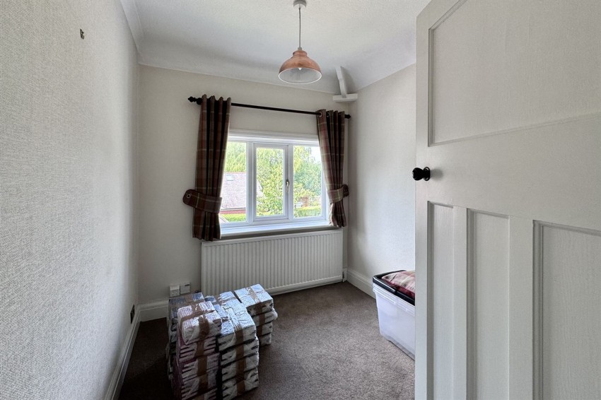 Images for Primrose Crescent, Glossop, SK13