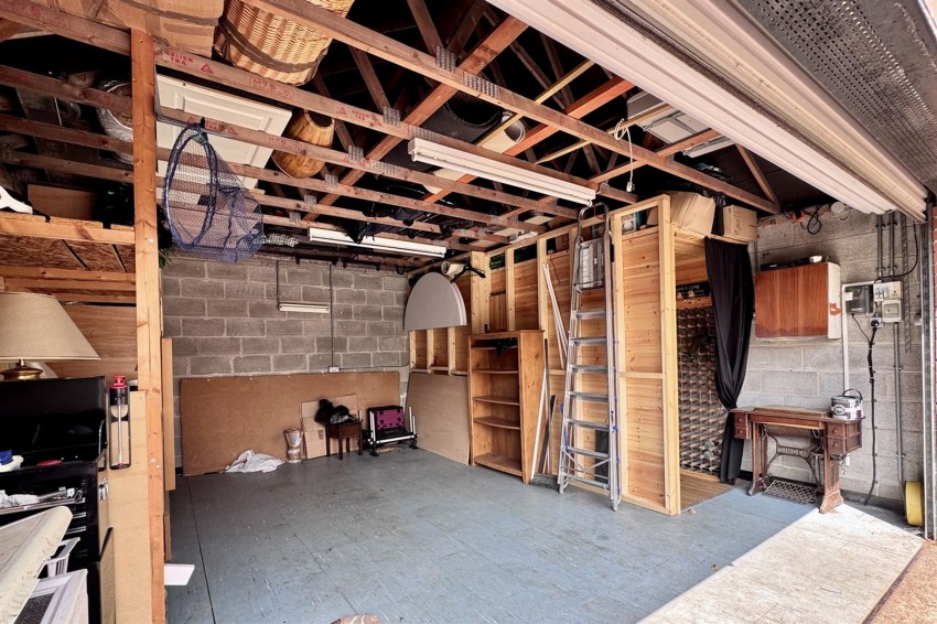 Images for Primrose Crescent, Glossop, SK13