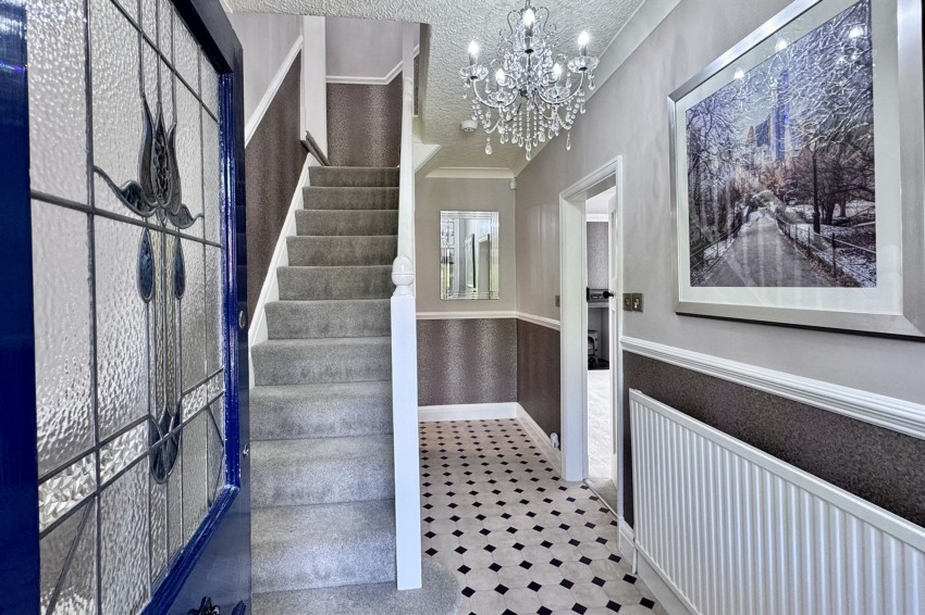 Images for Primrose Crescent, Glossop, SK13