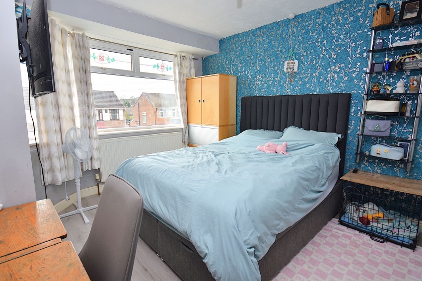 Images for Farnham Avenue, Macclesfield, SK11