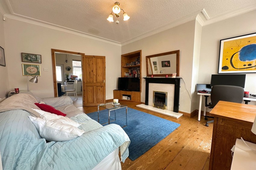 Images for Hyde Grove, Sale, M33