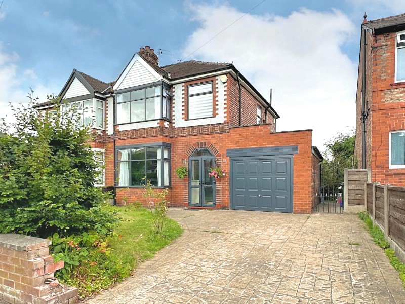 Winstanley Road, Sale, M33