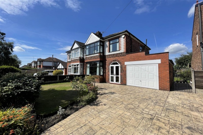 Winstanley Road, Sale, M33