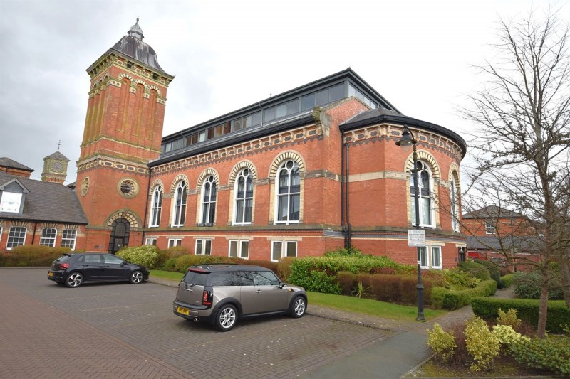 Pavilion Way, Macclesfield, SK10