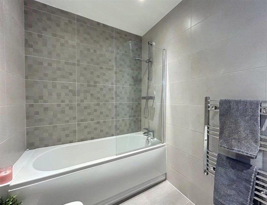 Images for Park Avenue, Sale, M33