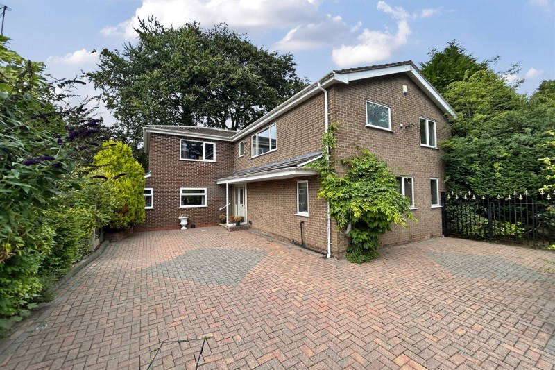 Summerfield Place, Wilmslow, SK9