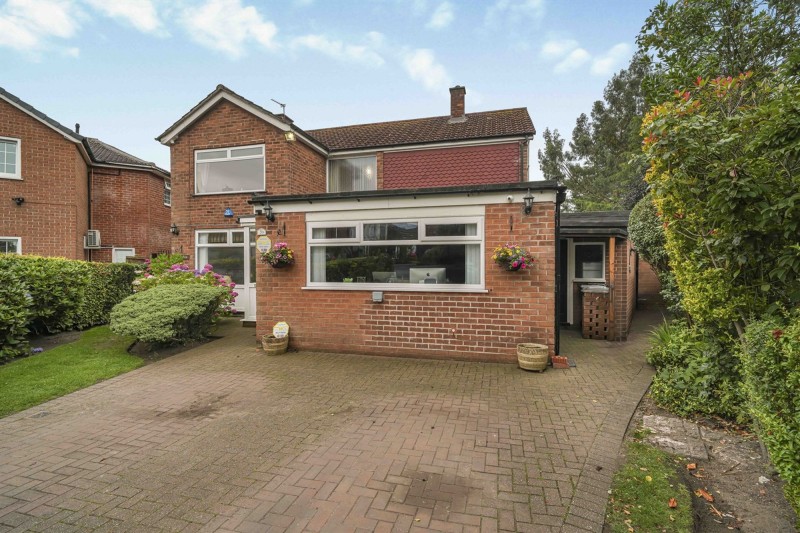 Haslemere Avenue, Hale Barns, WA15