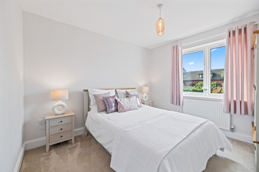 Images for 4 Old Chester Road, Helsby, WA6