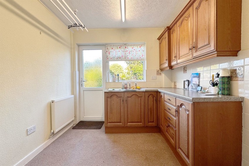 Images for Parklands Way, Poynton, SK12