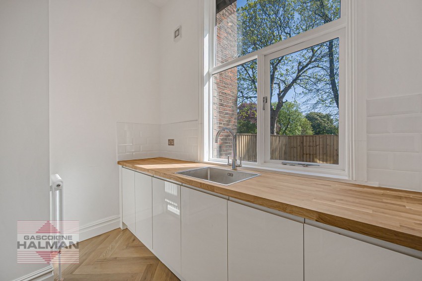Images for Highfield Avenue, Sale, M33