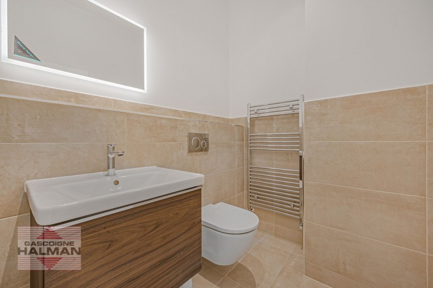Images for Highfield Avenue, Sale, M33