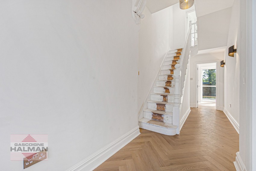 Images for Highfield Avenue, Sale, M33