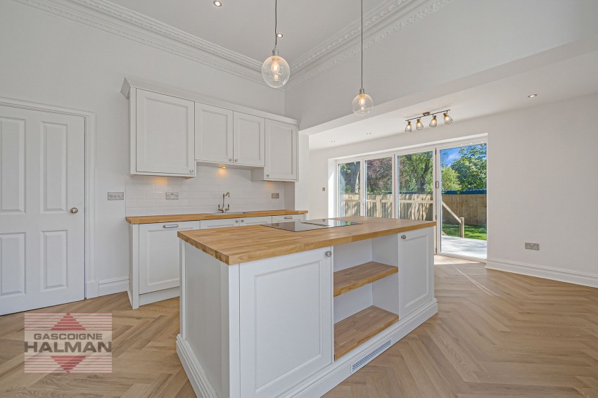 Images for Highfield Avenue, Sale, M33