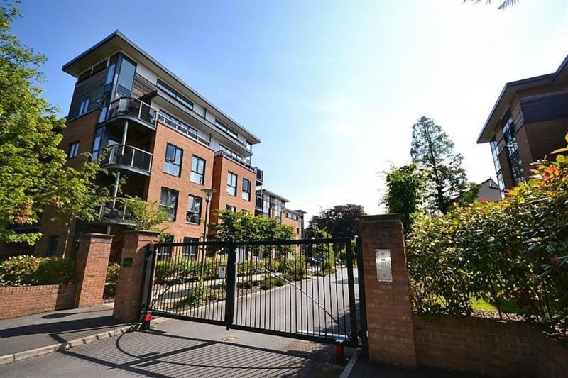 2 Mersey Road, Larke Rise, M20
