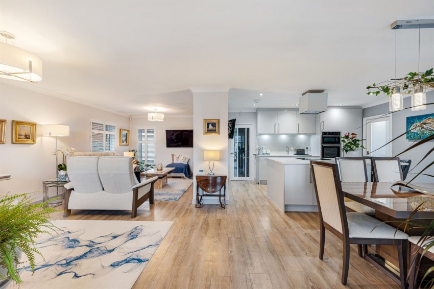 Images for Grasmere Road, Alderley Edge, SK9