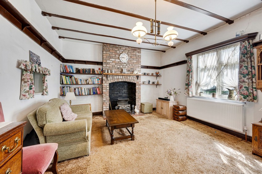 Images for Raglan Road, Sale, M33