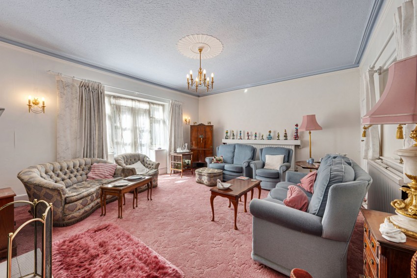 Images for Raglan Road, Sale, M33